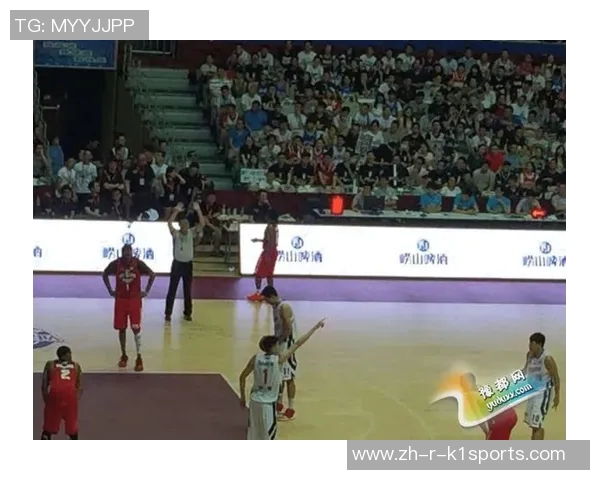 篮球巨星转战足球场的传奇人物揭秘和跨界挑战之路 篮球巨星转战足球场的传奇人物揭秘和跨界挑战之路