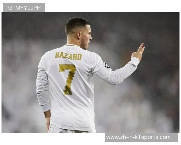 八号球衣的传奇球星：探索足球场上的经典背影与辉煌成就